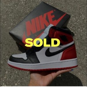 Air Jordan “SATIN BLACK TOE”